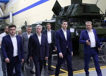 Глава Минпромторга РФ Алиханов оценил потенциал автопрома и ОПК Ульяновской области