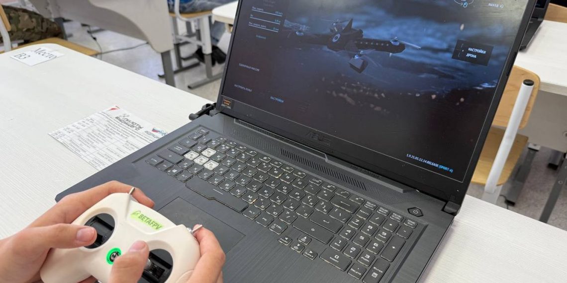 Юные асы дрон-рейсинга: в Ульяновске выбрали лучших пилотов будущего