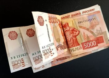 100 предпринимательниц Ульяновской области получили декретные выплаты в 2025 году