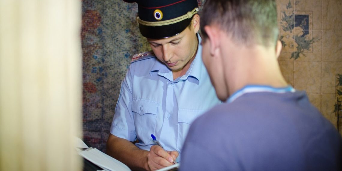 Ульяновца задержали в Пензе за кражу денег из цветочного магазина