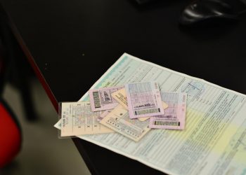 Ульяновским водителям приготовиться: повысили пошлины на права и регистрацию авто