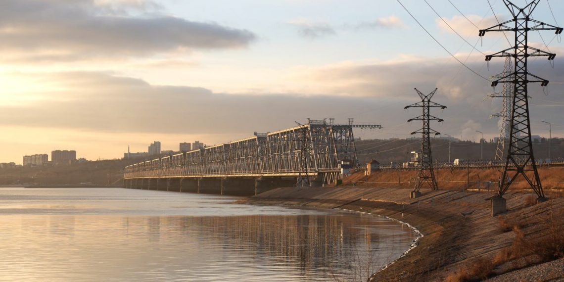 Ремонт завершён: Императорский мост снова открыт для транспорта