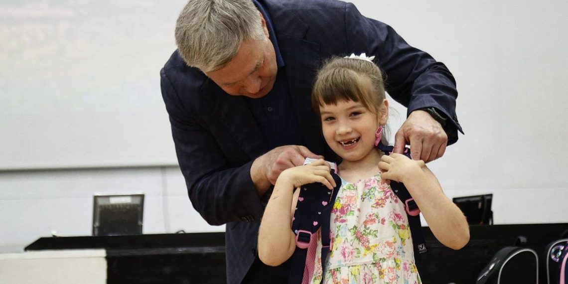 18 тысяч школьников Ульяновской области получили помощь к 1 сентября