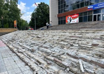 Ульяновский ККК «Современник» получит новое крыльцо взамен разбитого