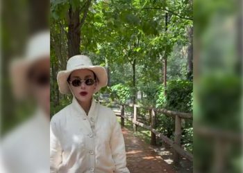 Телеведущая Тина Канделаки оценила природную гармонию Ульяновского зоопарка