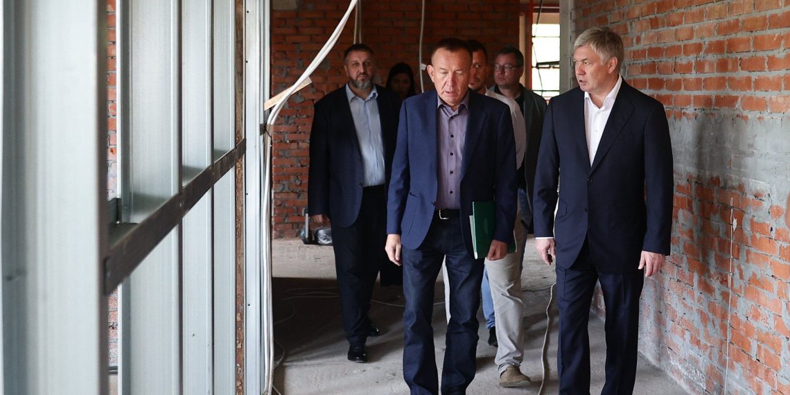 Русских потребовал ускорить темпы строительства корпуса Ундоровского палеонтологического музея