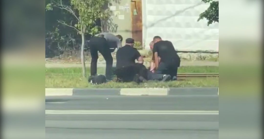 У Южного рынка в Ульяновске задержали подозреваемого в тяжком преступлении