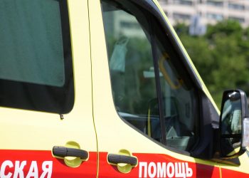 В Ульяновске агрессивный автомобилист дважды сбил водителя скорой помощи