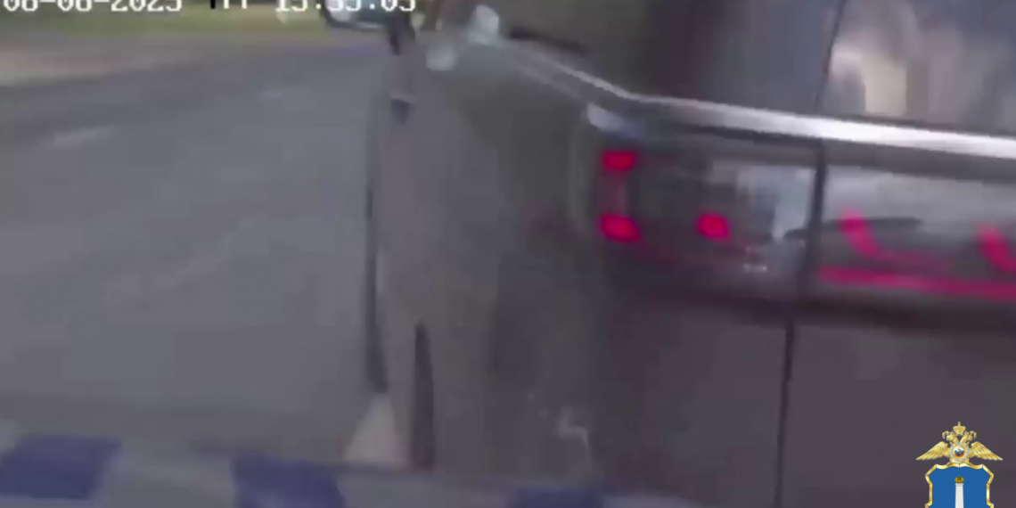 10 суток ареста за опасную гонку: как водитель Voyah Dream противостоял ДПС в Димитровграде