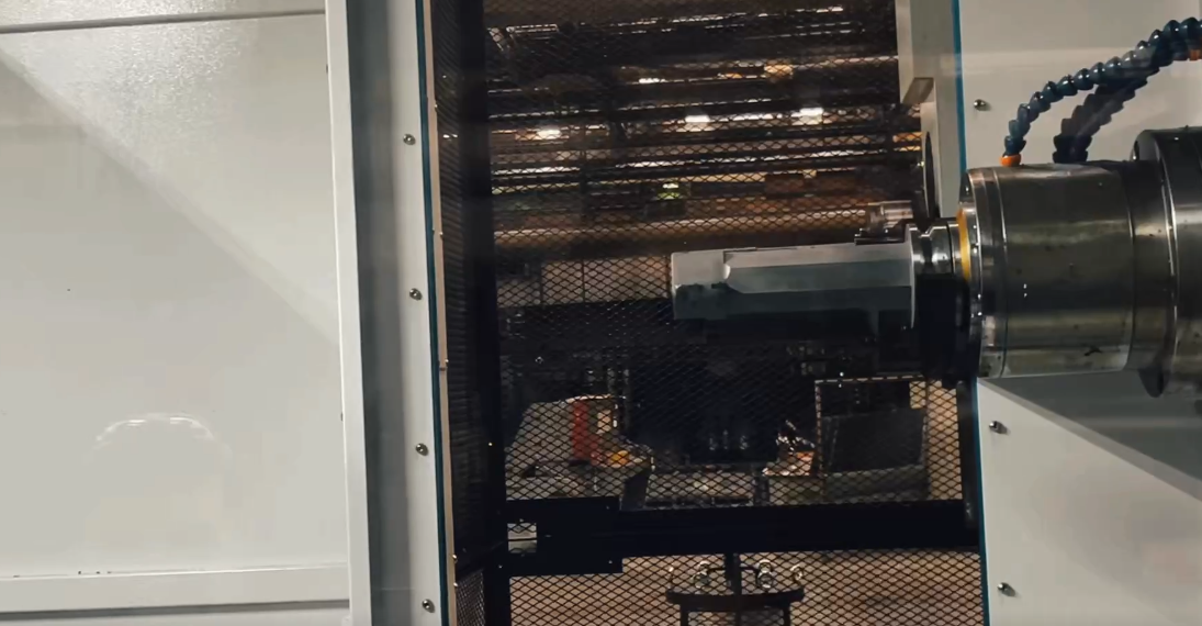 На Ульяновском автозаводе запущено высокоточное оборудование для обработки картеров мостов