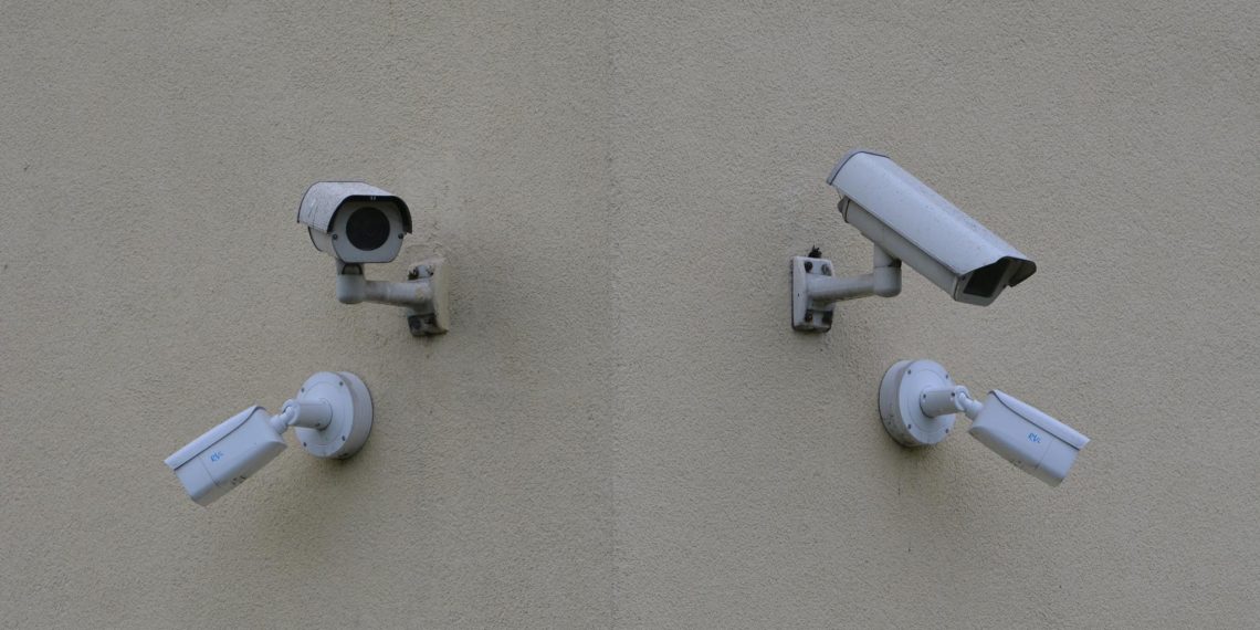 Камеры в офисах: 20% ульяновских сотрудников против видеонаблюдения