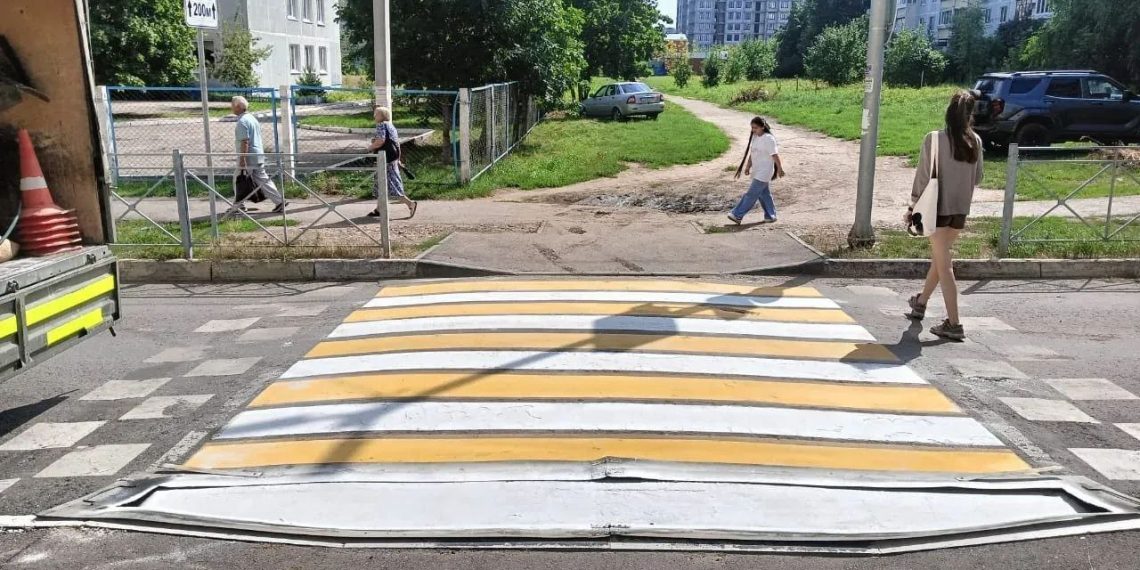 Возле ульяновских школ обновили 85% пешеходных разметок