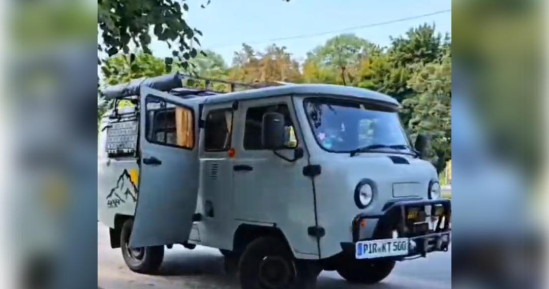 Семья из Германии путешествует по миру на легендарной ульяновской «Буханке»