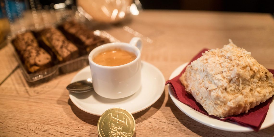 Женщины vs мужчины: кто — по мнению ульяновцев — должен платить за свидание