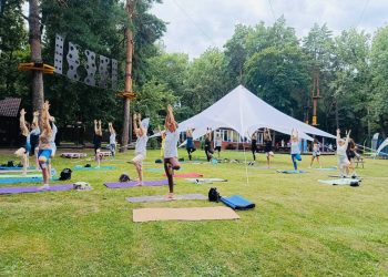 Фестиваль ЗОЖ «В потоке жизни» стартовал в Парке Победы