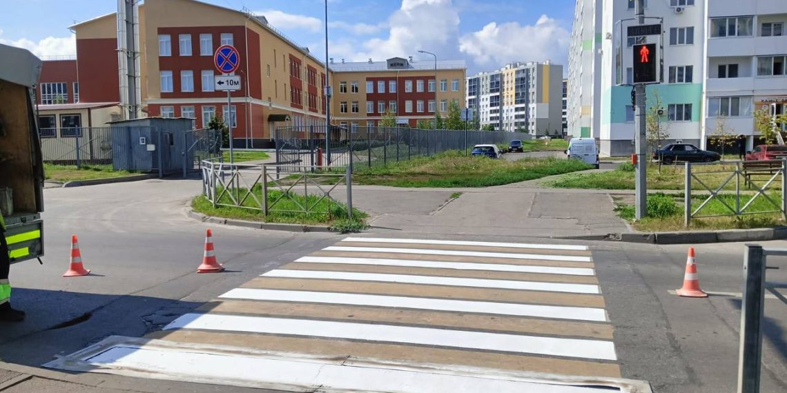 В Ульяновске обновили дорожную разметку у тринадцати школ