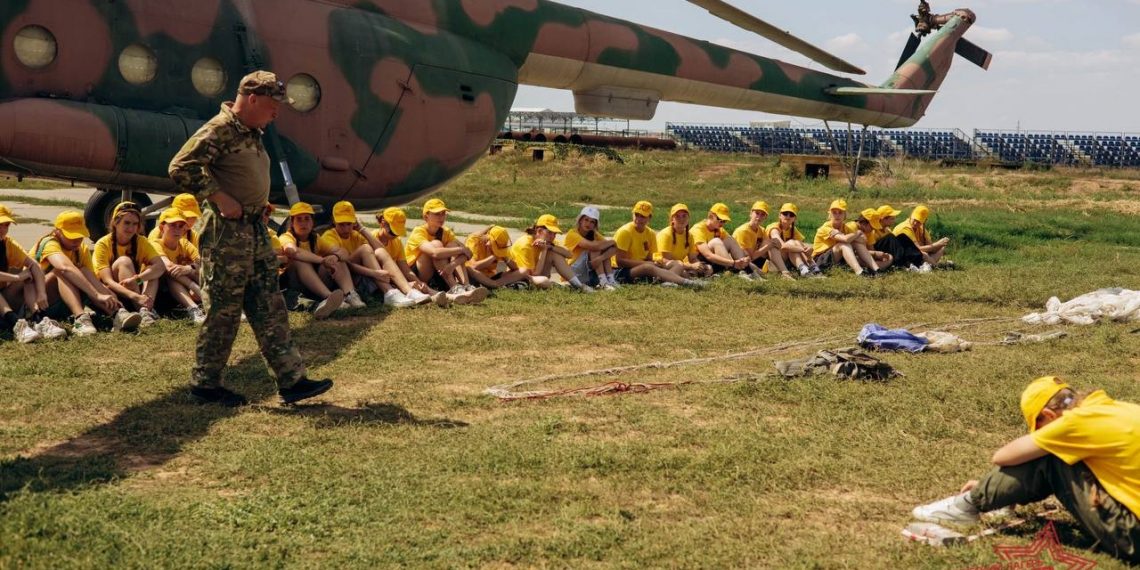 Мамаев курган и прыжки с парашютом: чем живут ульяновские кадеты в «Стране Героев»