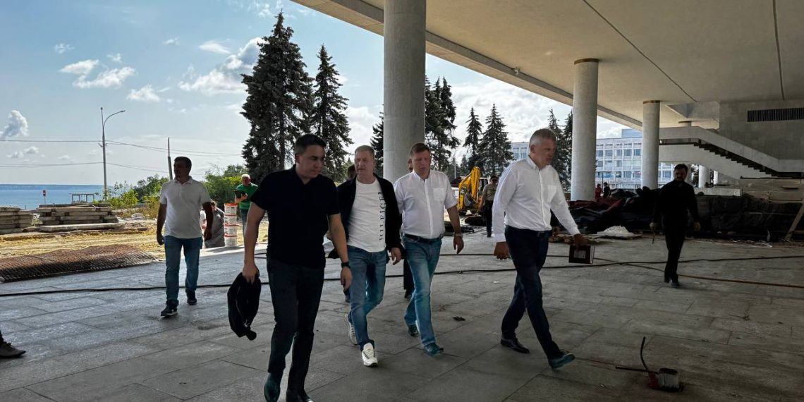 Ленинский Мемориал в Ульяновске ремонтируют 125 человек, но есть отставание по графику