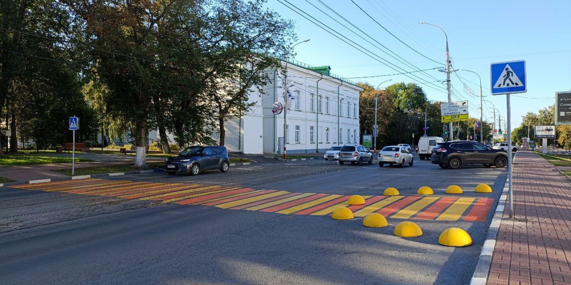 Около гимназии №1 в Ульяновске появился пешеходный переход