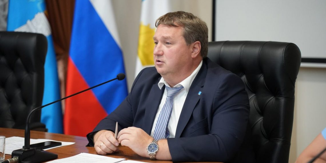 На штабе по подготовке Ульяновска к зиме мэр разнёс в пух и прах недобросовестные УК