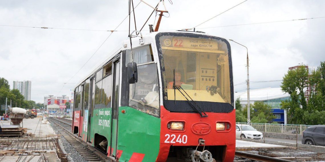 Минаевский мост закрыли для трамваев: что делать пассажирам