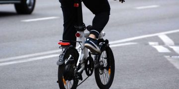 Житель Инзенского района упал с электровелосипеда и попал в стационар больницы