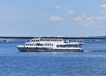 До конца сентября ульяновцев приглашают на речные прогулки по Волге