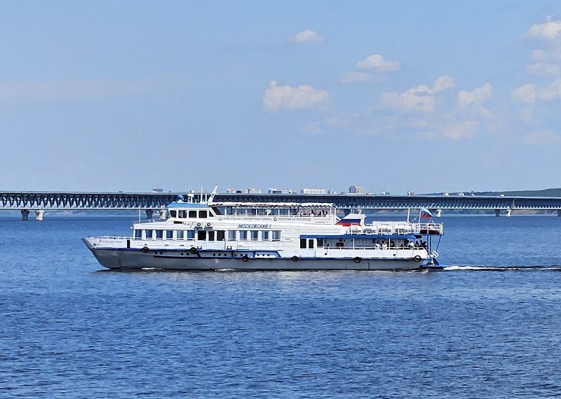 До конца сентября ульяновцев приглашают на речные прогулки по Волге