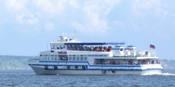 День города на теплоходе предлагают провести жителям Ульяновска