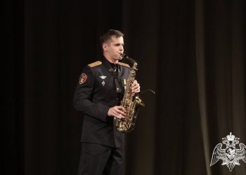 Ульяновский росгвардеец и его саксофон покорили жюри всероссийского конкурса