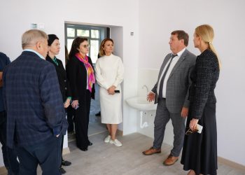 Болдакину показали, как идёт капремонт в ульяновском лицее №11