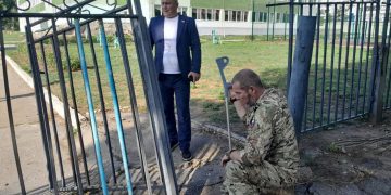 Вандалы сломали ворота самой большой школы Ульяновска