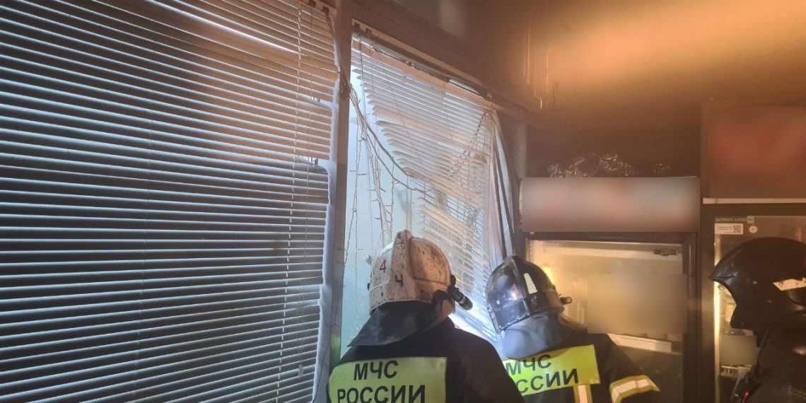 Утром 11 сентября на Кузоватовской в Ульяновске горел магазин