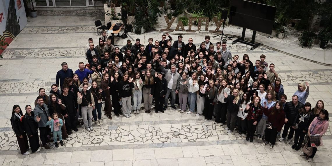 100 школьников из ДНР участвуют в «Университетских сменах» в Ульяновске