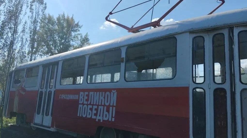 В Ульяновске вандалы повредили памятник трамваю