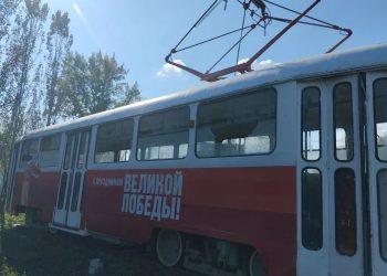 В Ульяновске вандалы повредили памятник трамваю