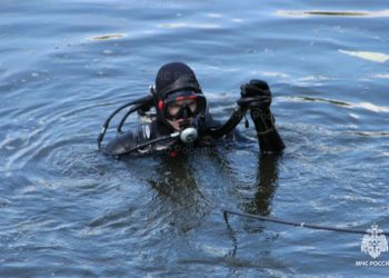 Тело мужчины обнаружили ульяновцы в трёх метрах от берега в Волге