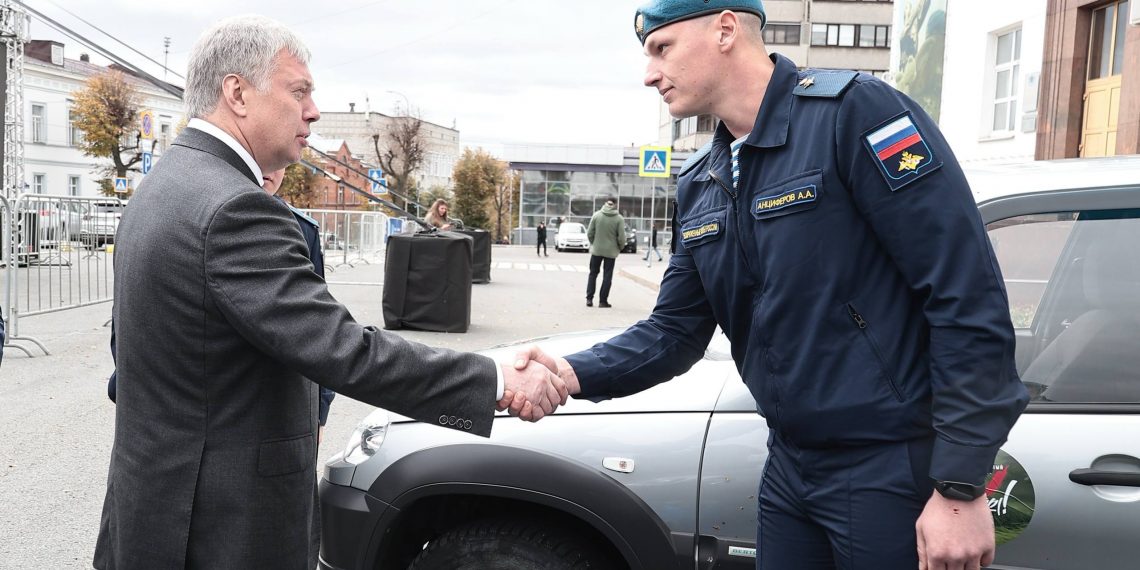 Ульяновская область направила шесть автомобилей в зону СВО