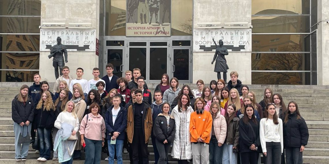 «Больше, чем урок»: ульяновские школьники провели день в Москве