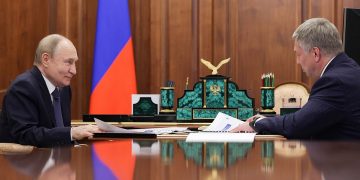 Русских рассказал, о чём докладывал Путину