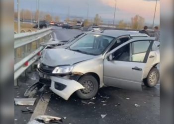 Болдакин взял на контроль обработку дорог после массовых ДТП на Президентском мосту