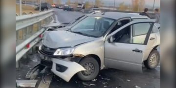 Болдакин взял на контроль обработку дорог после массовых ДТП на Президентском мосту