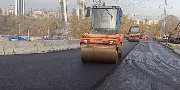 Третий слой асфальта готовятся уложить на Минаевском мосту в Ульяновске