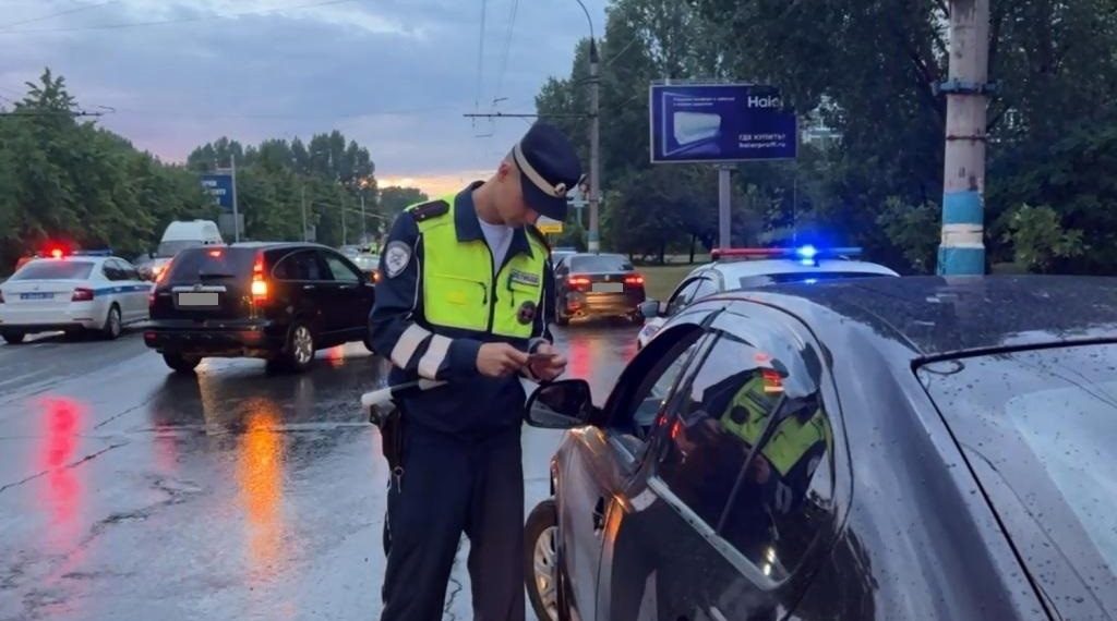 Ульяновский водитель попался с фальшивыми правами за 70 000 рублей