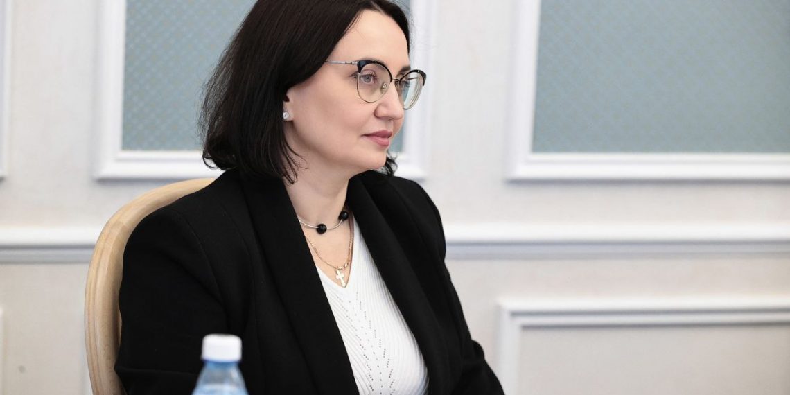 Мошенники от имени Марины Алексеевой просят подтвердить данные на Госуслугах