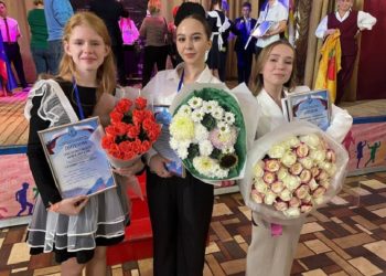 Три ульяновские старшеклассницы едут на всероссийский конкурс «Ученик года – 2025»