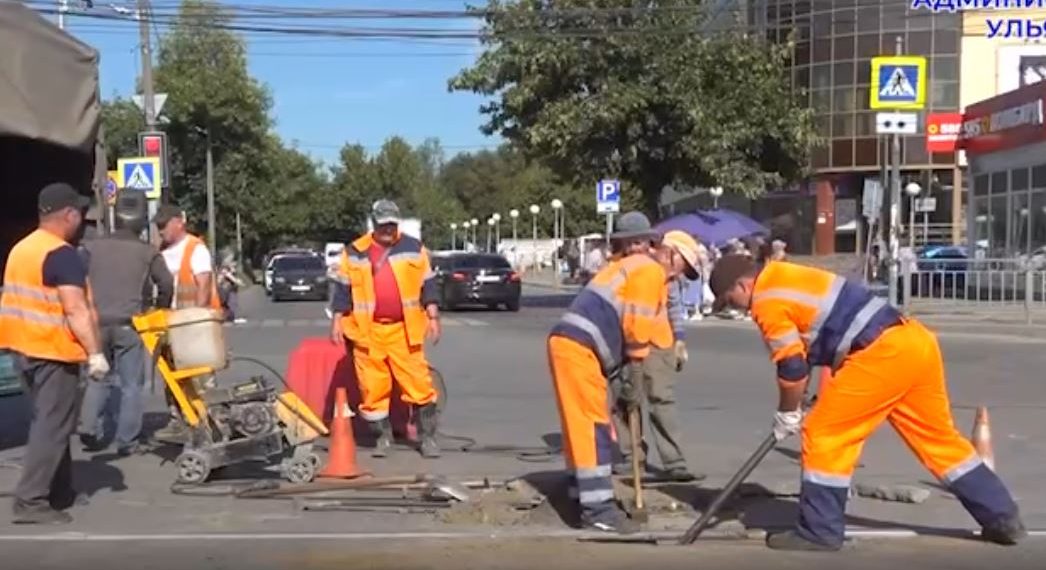 Глава Ульяновска поздравил ульяновских дорожников с профессиональным праздником