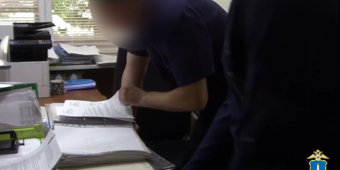 Экс-завскладом «Тепличного» предстанет перед судом за «огуречные» взятки