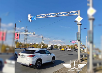 В Ульяновске перенастроили светофор на перекрестке Пушкарева — Карла Маркса — Урицкого