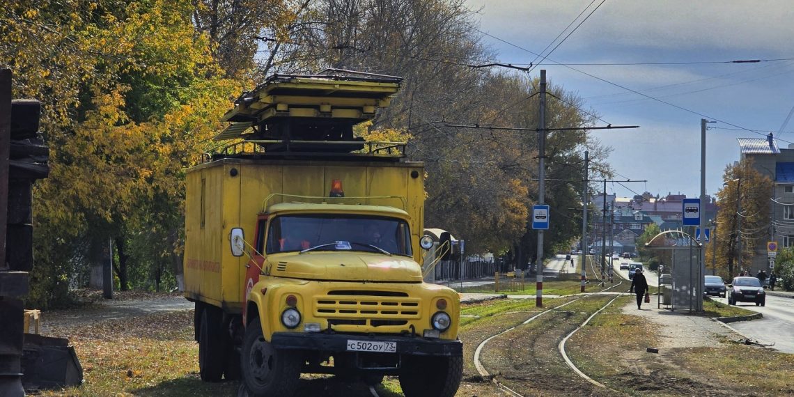 На улице Радищева начались работы по замене трамвайных путей